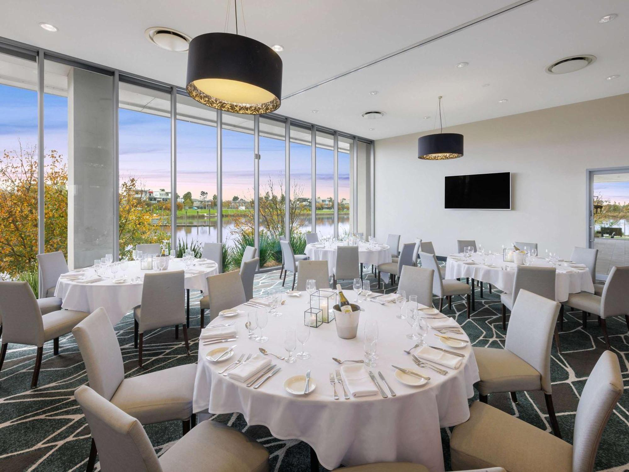 Mercure Melbourne Caroline Springs Exterior foto